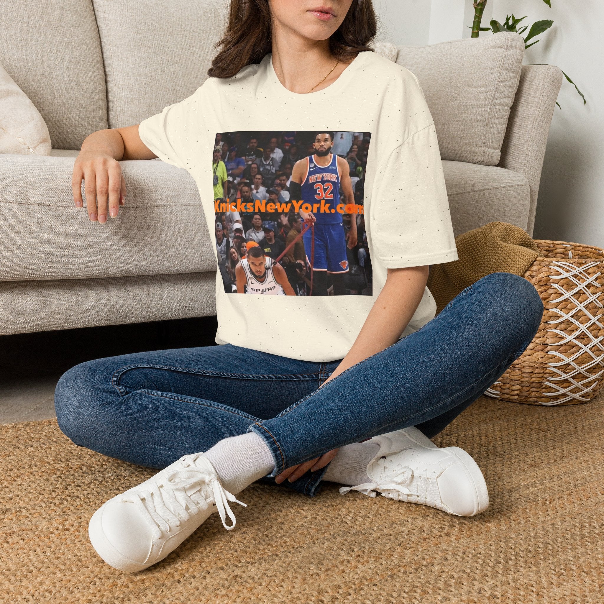Knicks Dog Walk -Egg on Head